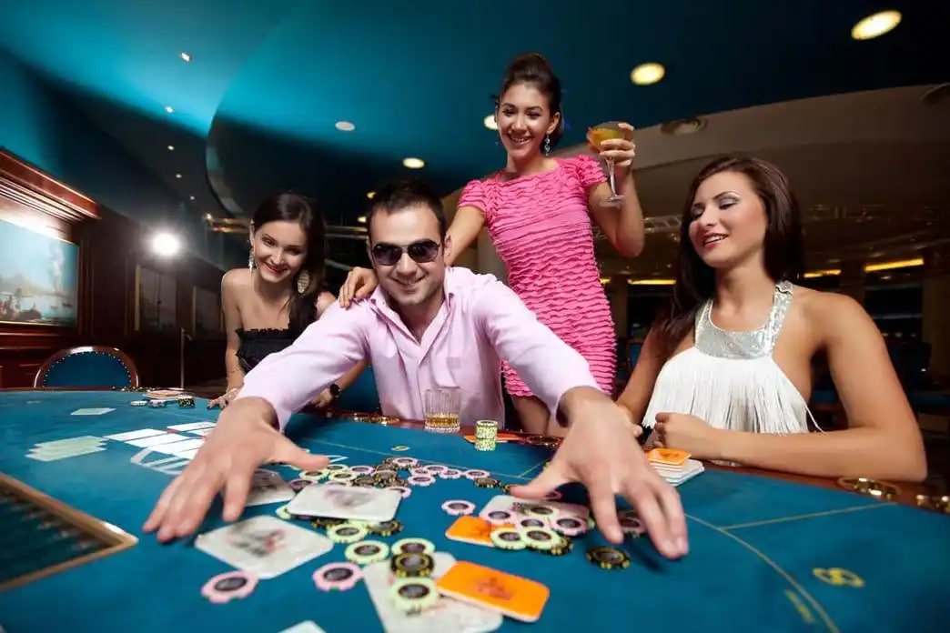 jlvs game lobby showing slots and fishing games for Filipino players
